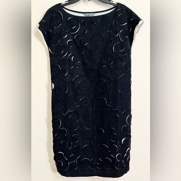 CATHERINE MALANDRINO Women’s Shift Mini Dress Black‎ Pearl Floral Appliqué XS - Picture 2 of 12